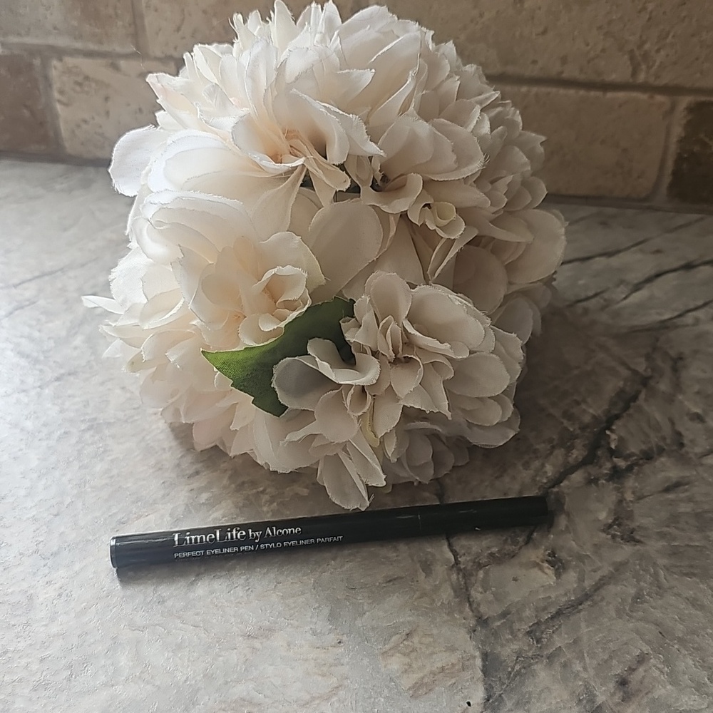 Brown LimeLife Perfect Eyeliner Pen